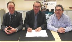 launch crews collective agreement signing