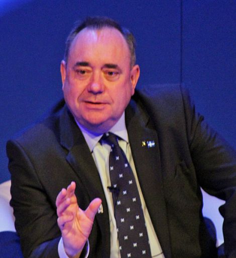 First minister Alex Salmond making a point during the public meeting in Mareel on Thursday - Photo: Hans J Marter/ShetNews