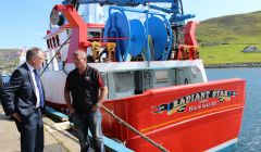 Scottish fishing minister Richard Lochhead discussing the forthcoming discards ban with skipper of the Radiant Star and current chairman of the Shetland PO Victor Laurenson - Photo: Hans J Marter/ShetNews