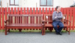 The great Park Wynd bench mystery. Resident Michael Robertson is enjoying the new facility - Photos: Karen Angus