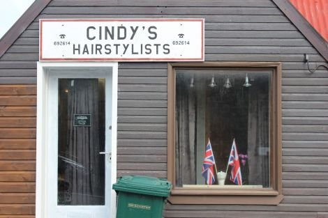Cindy's parades its loyalty to the United Kingdom. Photo Shetnews