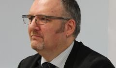 SIC leader Gary Robinson has hit out at SSE over the higher tariff for islanders.