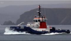 The Sullom Voe harbour tug Bonxie steaming past Whalsay on Saturday afternoon - Photo: Ivan Reid