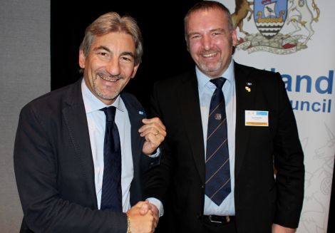 Committee of the Regions' territorial cohesion chairman Raffaele Cattaneo and SIC leader Gary Robinson at Mareel on Friday. Photo: ShetNews/Chris Cope