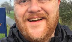 The Gentleman Crafter - aka John Bloodworth - will be in Shetland at the weekend as part of a nationwide fundraising challenge.