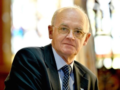 Cecil Smith has stepped down from his role as SIC leader.