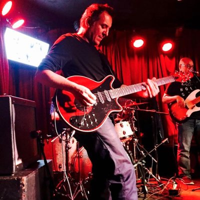 Session guitarist to deliver masterclass and concert this weekend - Vimarsana News