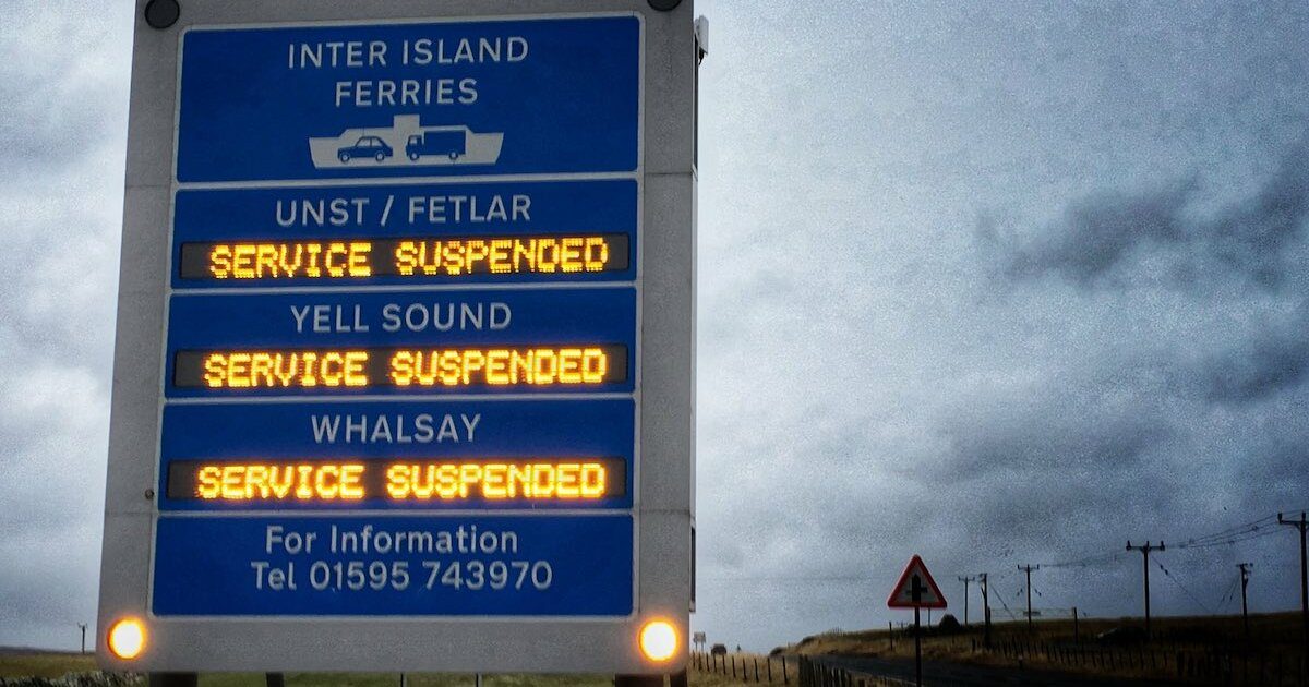 Wind causes significant travel disruption - Vimarsana News